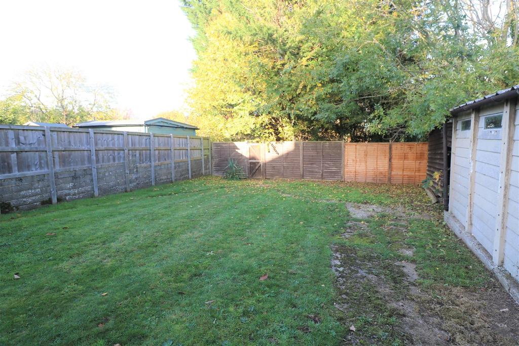 Dudley Close, Tilehurst, Reading 2 bed £215,000