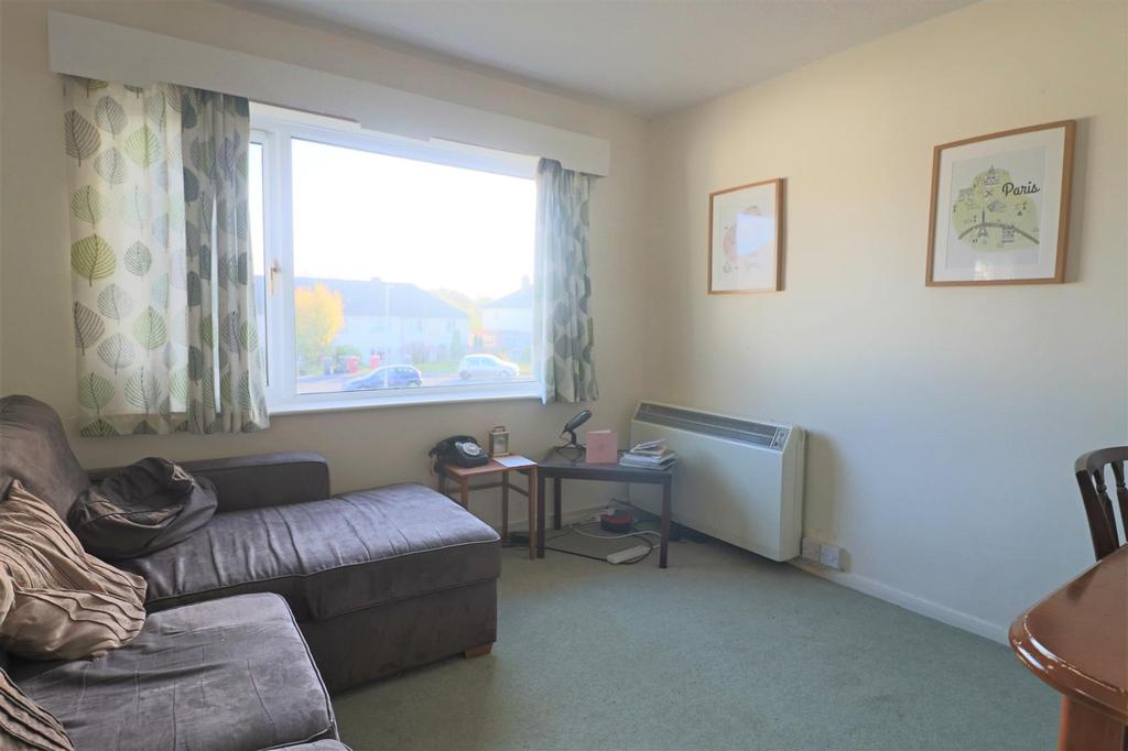 Dudley Close, Tilehurst, Reading 2 bed £215,000