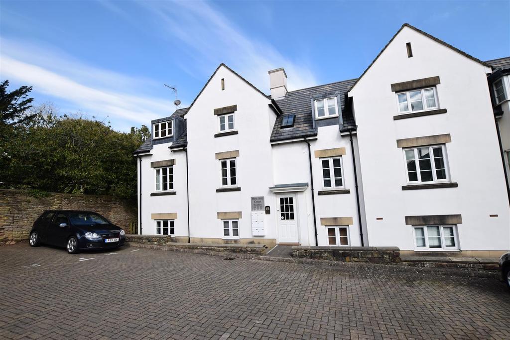 West Hill Court, Portishead 2 bed apartment £225,000