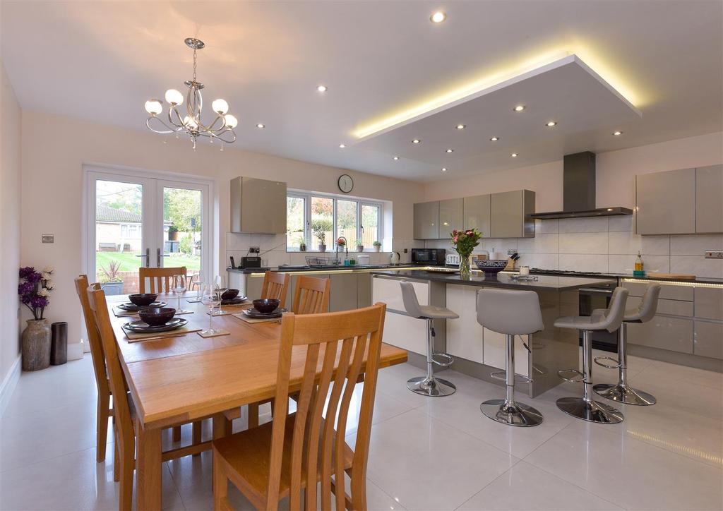 Jervis Crescent, Four Oaks, Sutton... 8 bed detached house £1,000,000