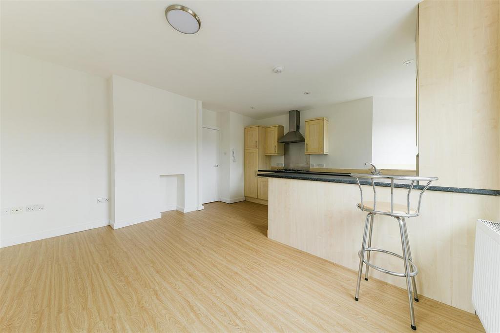 High Street, Banstead 1 bed apartment to rent £975 pcm (£225 pw)
