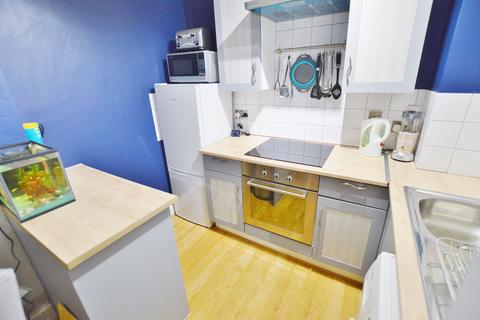 Flat 6, Earlsdon Lodge, 13 Surrey Road, Bournemouth, BH2 6BP