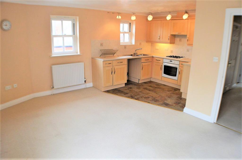 Riverside Place, Fordingbridge SP6 2 bed apartment £225,000