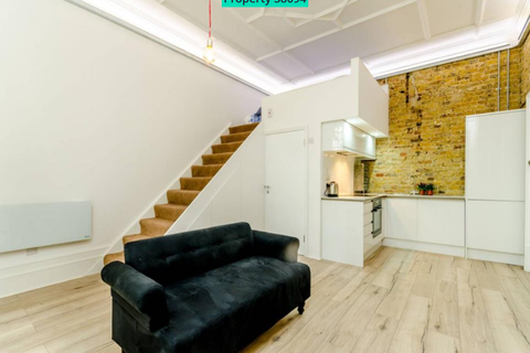 Studio to rent - Cambalt Road, London, SW15 6EW