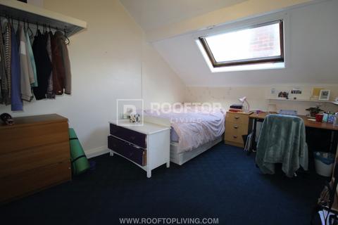 7 bedroom house to rent - St. Michaels Villas, Leeds LS6