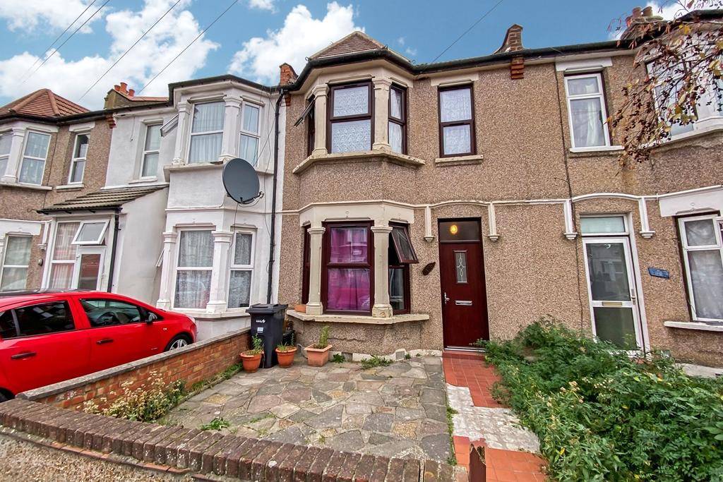 Richmond Road, ILFORD, IG1 2 bed terraced house £400,000