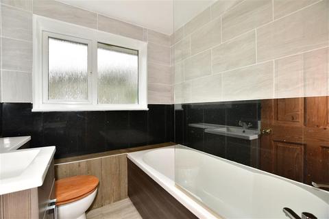 105 Longfield Road, Dover, CT17 9QP