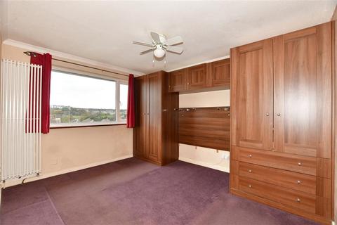105 Longfield Road, Dover, CT17 9QP
