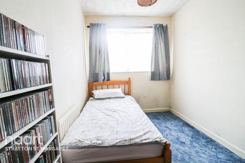 12 Burden Close, Swindon, SN3 4HE