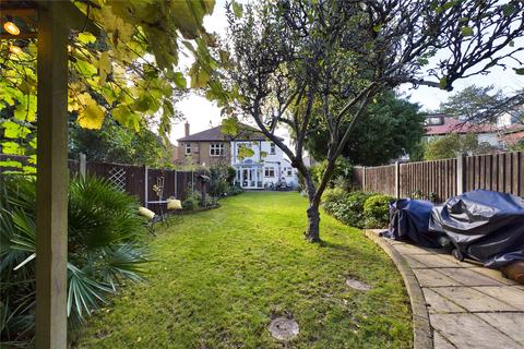 660 Rayners Lane, Pinner, HA5 5HN