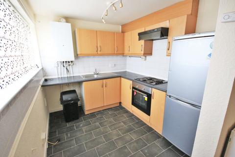 2 bedroom ground floor flat to rent, Silverdale Road, Kitt Green, Orrell, Wigan, WN5 0DN