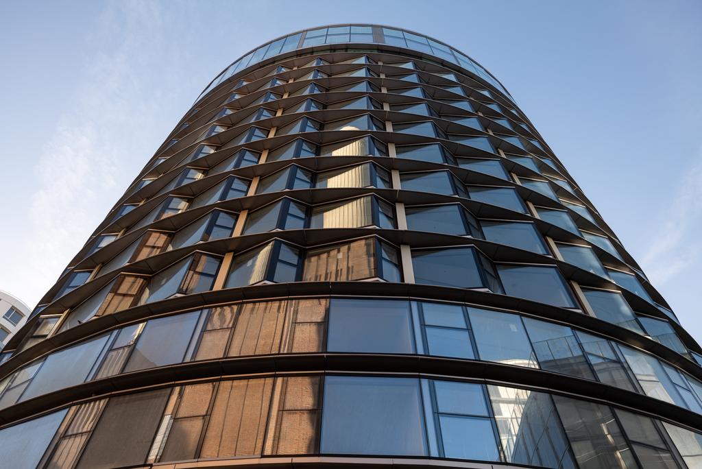 The sweeping facade of Battersea Roof Gardens.jpg