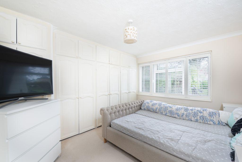 Bedroom 1 (Double)