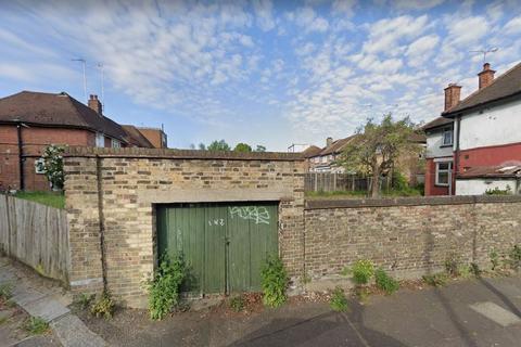 35 Abingdon Road, London, N3 2RG