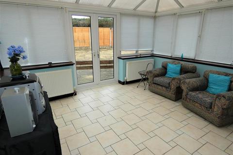16 Rosemount Crescent, DG12 6LF