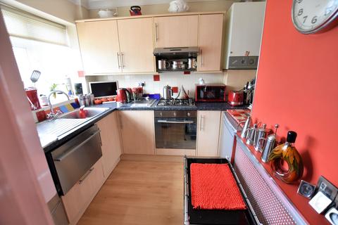 1 Broadlands, Hanworth, Feltham, TW13 6HF