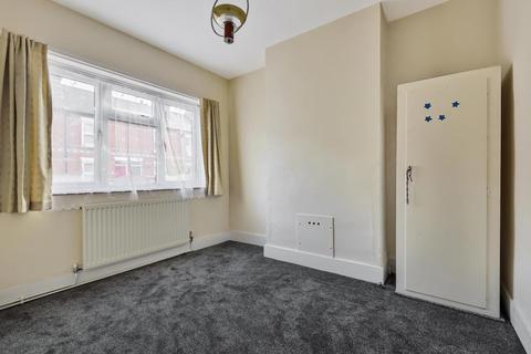 2 bedroom terraced house to rent - Cardigan Road,  Reading,  RG1