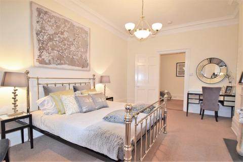 2 bedroom flat for sale, Brambridge