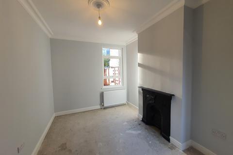 16 Alric Avenue, London, NW10 8RB