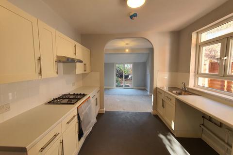 16 Alric Avenue, London, NW10 8RB