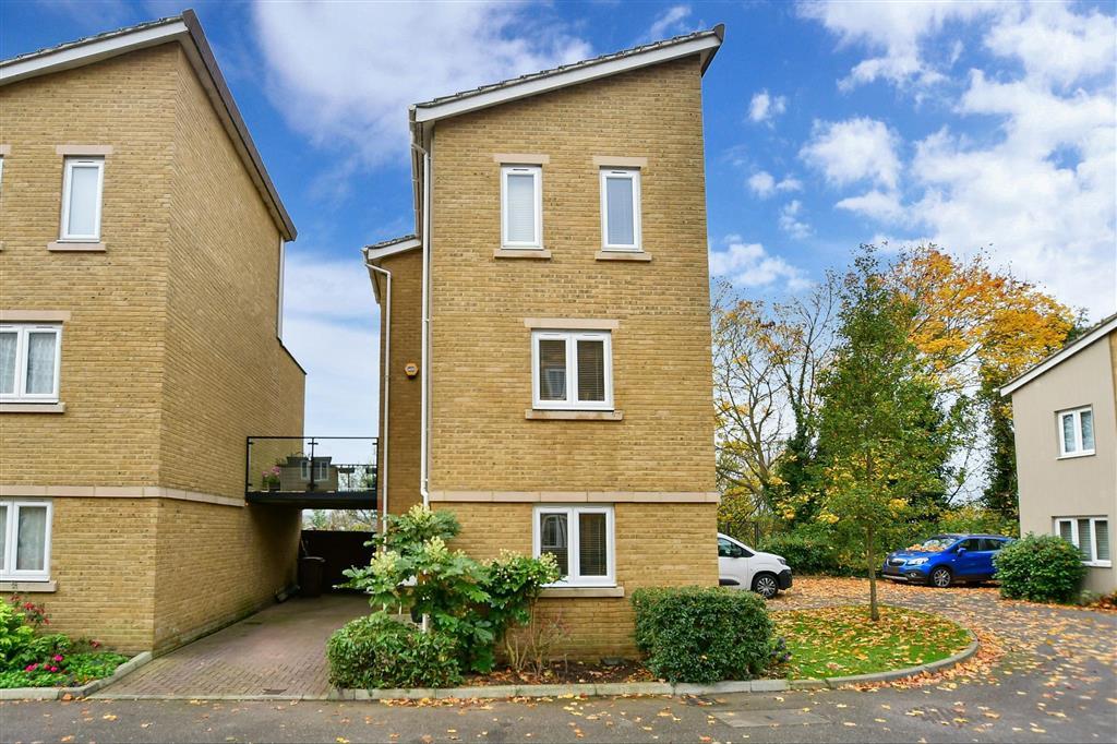 Ward View, Chatham, Kent 3 bed townhouse £360,000