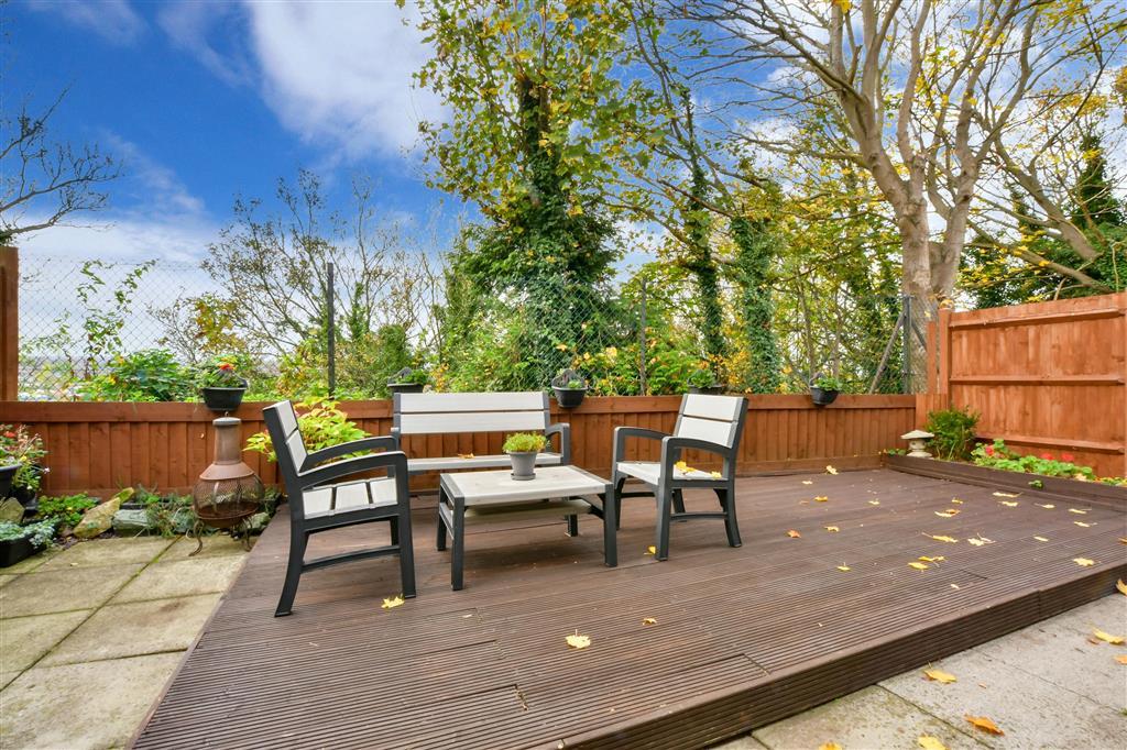 Ward View, Chatham, Kent 3 bed townhouse £360,000