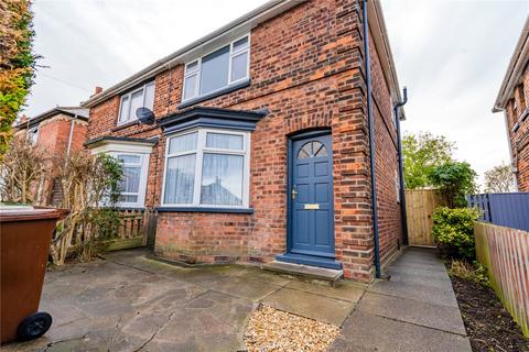 2 bedroom semi-detached house to rent, Shelley Avenue, Grimsby, DN33