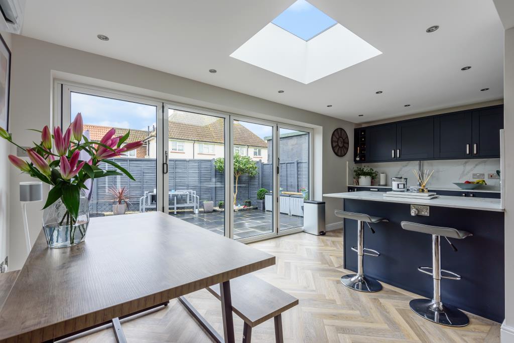Kitchen/Dining