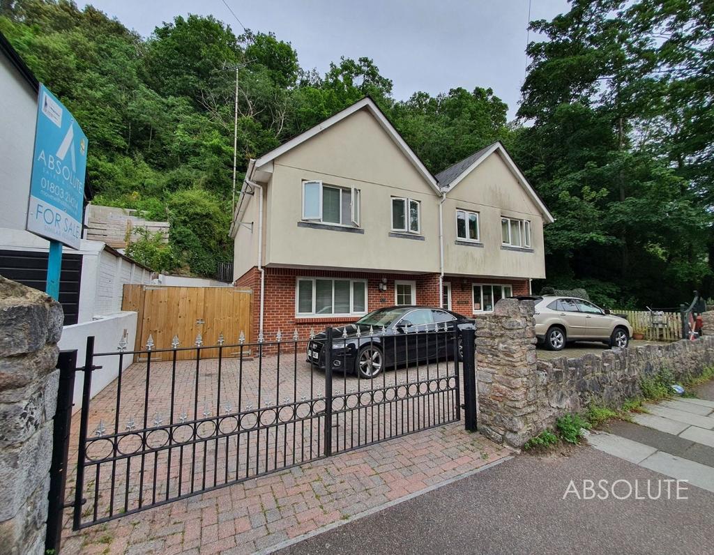 Teignmouth Road, Torquay, Devon, TQ1 3 bed semidetached house £230,000