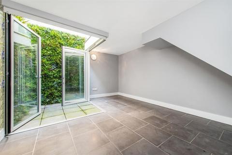 13 Chance Street, London, E2 7JB