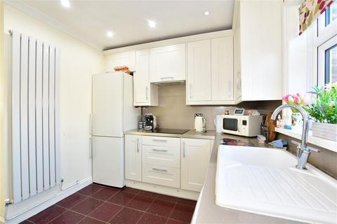 107 Cornwallis Avenue, Aylesham, Canterbury, CT3 3HG
