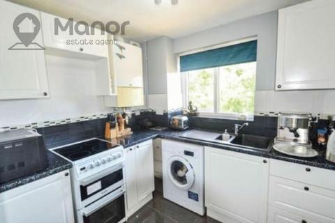 2 bedroom flat for sale, Plumtree Close, Dagenham, RM10 8UA