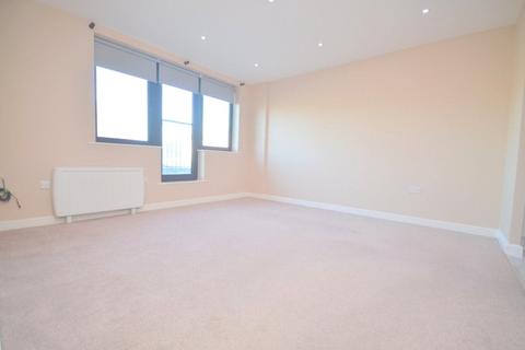 2 bedroom apartment to rent - St Marys Lane, Upminster, Essex, RM14