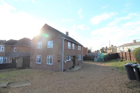 9 bedroom detached house for sale - Charnwood Close, FLETTON, Peterborough, PE2