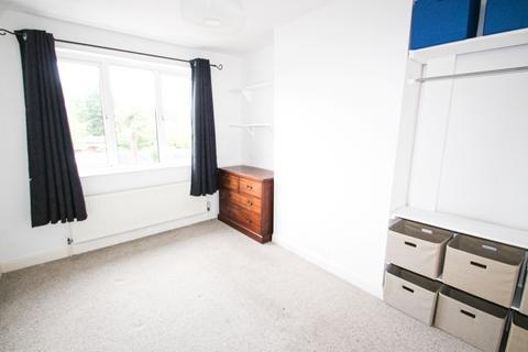 3 bedroom semi-detached house to rent, Coach Road, Southampton