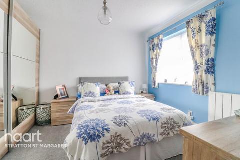 17 Archer Close, Swindon, SN2 7XH