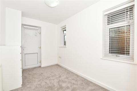 38 Gordon Road, London, E4 6BU