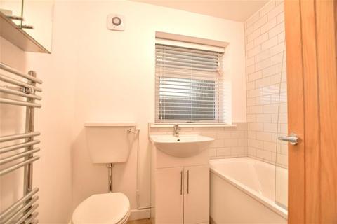 38 Gordon Road, London, E4 6BU