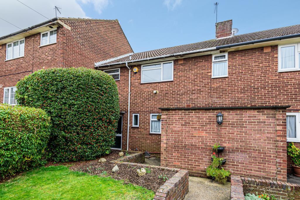 End, Hemel Hempstead, Hertfordshire, HP3 3 bed terraced house