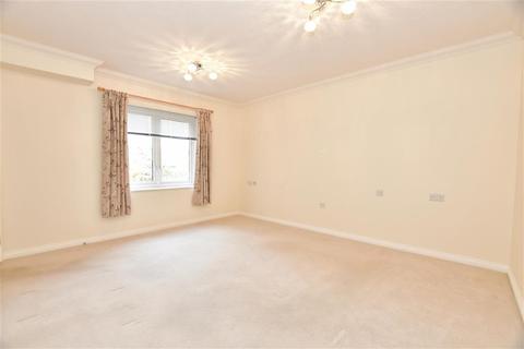 1 bedroom flat for sale - Broomstick Hall Road, Waltham Abbey, Essex