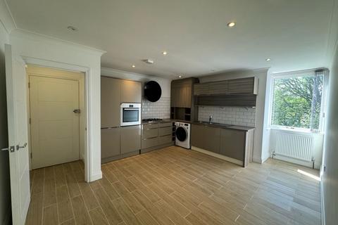 1 bedroom flat to rent, Bellfield Road,