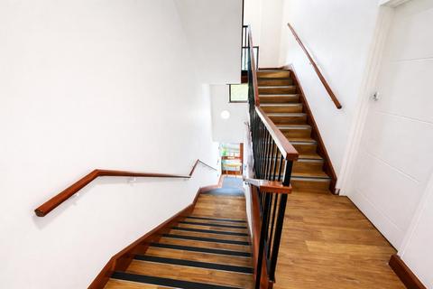 1 bedroom flat to rent, Bellfield Road,