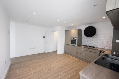 1 bedroom flat to rent, Bellfield Road,