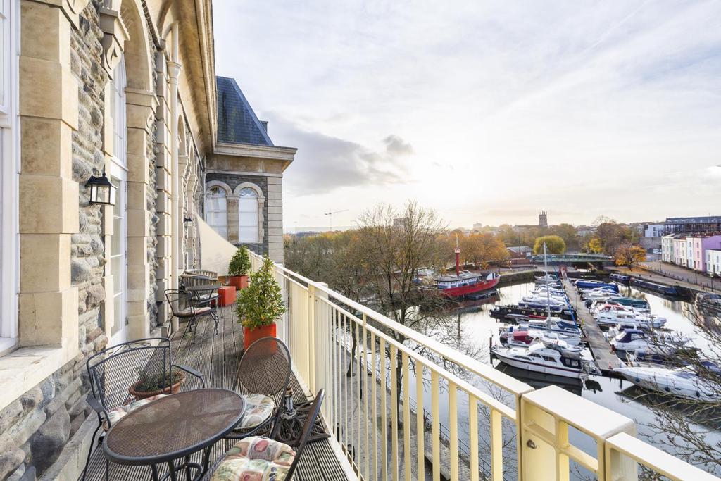 The General, Lower Guinea Street, Bristol BS1 6SX 2 bed apartment £
