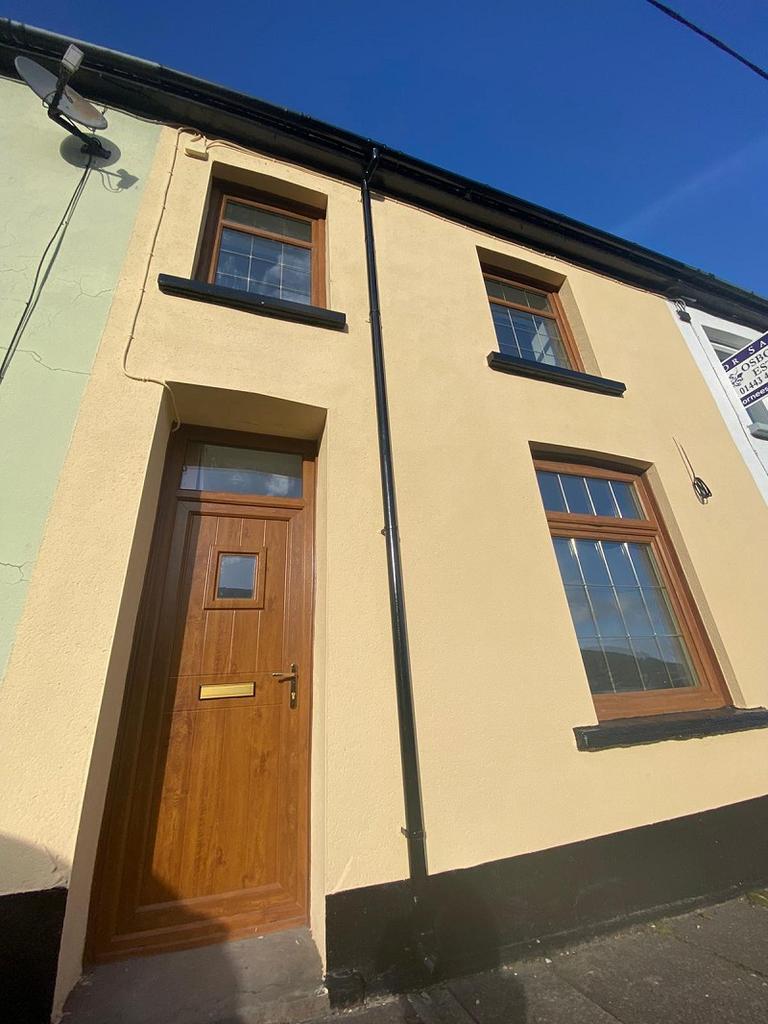 Park Street, Clydach Vale, Tonypandy, Rhondda, Cynon, Taff. CF40 2BS 3