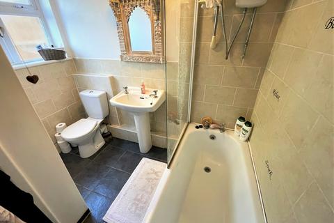 162 South Road, South Ockendon, RM15 6BX