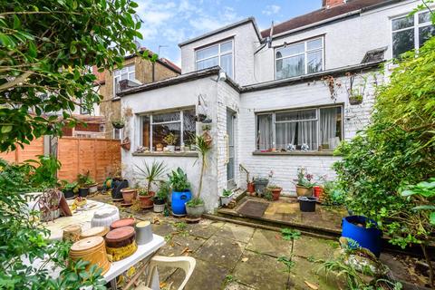 141 Hanover Road, London, NW10 3DN