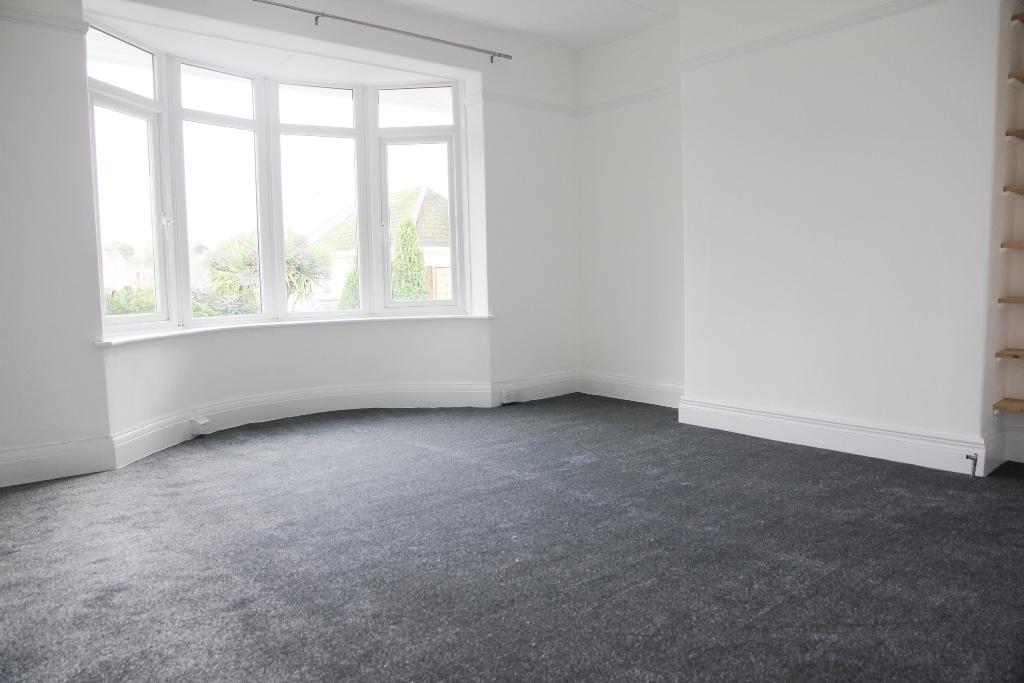 Lower Redannick, Truro, TR1 3 bed semidetached house £1,050 pcm (£242 pw)