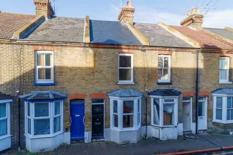 2 bedroom terraced house to rent, St Peters Grove, Canterbury