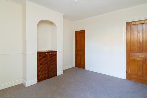 2 bedroom terraced house to rent, St Peters Grove, Canterbury